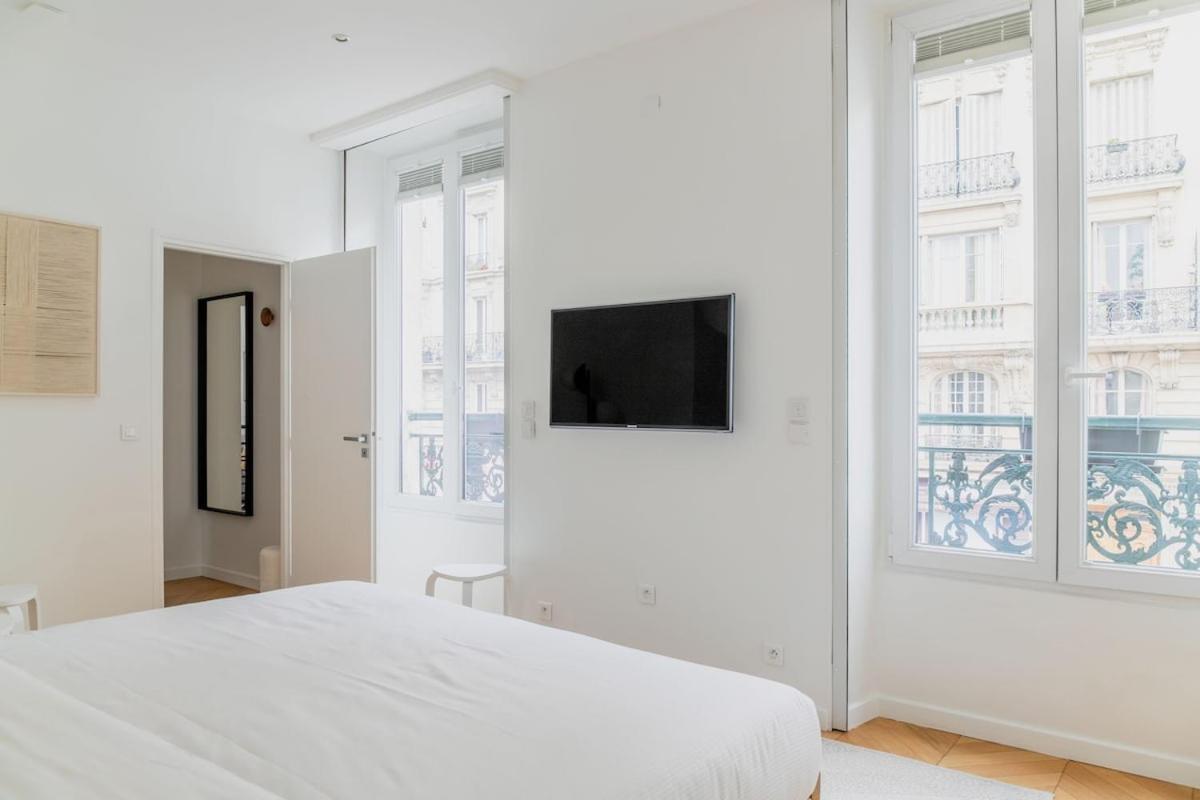 Appartement Elegant Parisian Near Eiffel Tower